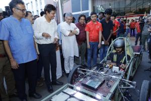 Union Minister Railways Shri Ashwini Vaishnaw visits Cutting-Edge Research Facilities at IIT Madras