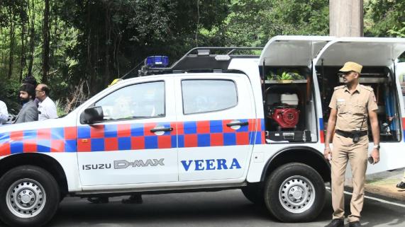 Indigenously-designed road safety vehicle 'Veera' showcased at road safety summit Indigenously-designed road safety vehicle 'Veera' showcased at road safety summit