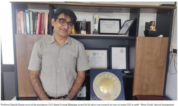 IITM professor bags national award for research on carbon sequestration IITM professor bags national award for research on carbon sequestration