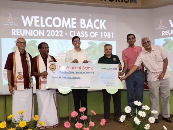 IIT Madras 1981 Class donates largest-ever Legacy Gift of Electric Bus fleet to the Institute