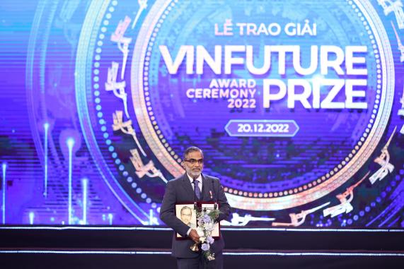 IIT Madras Prof. T. Pradeep wins 'VinFuture Prize' given to Innovators from Developing Countries